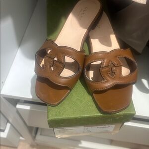 Gucci Tan Leather Mules 35 size dust bag